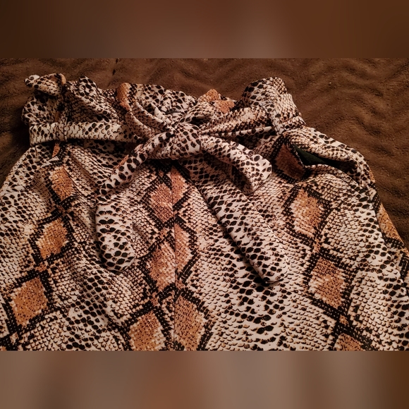 Boutique pants - Picture 2 of 4